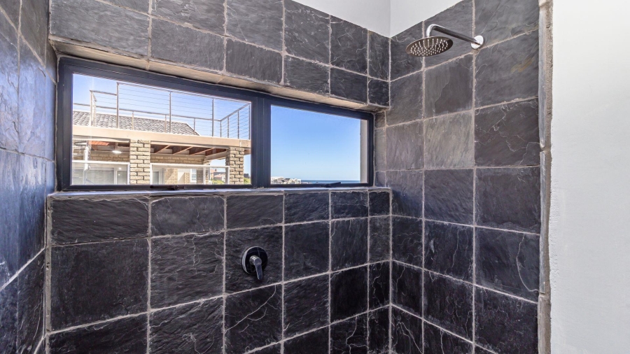 3 Bedroom Property for Sale in De Kelders Western Cape